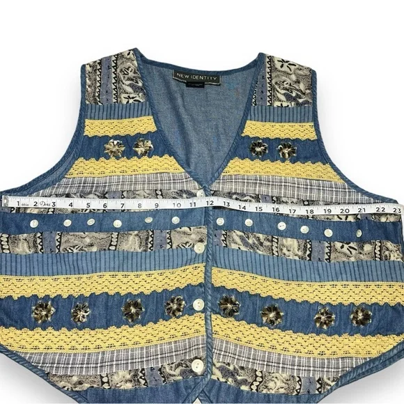 Vintage New Identity Patchwork Denim Vest Size 2X - Picture 6 of 7